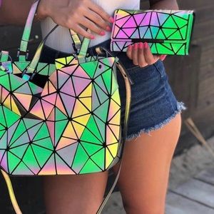 Luminous bag with straps, comes w/matching wallet!